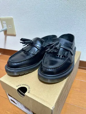 Dr. Martens 블랙 프린지 로퍼 UK5 24.0~24.5cm