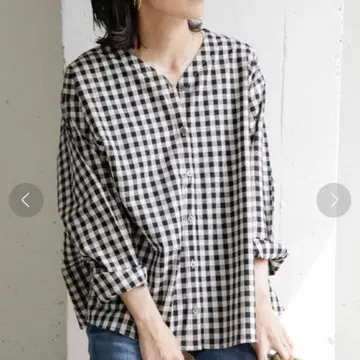 어반 리서치 도어스 다크 깅엄 체크 플레어 블라우스