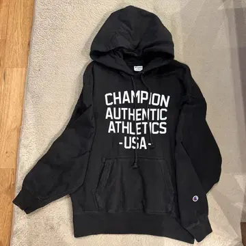 Champion 블랙 후드티 S 사이즈