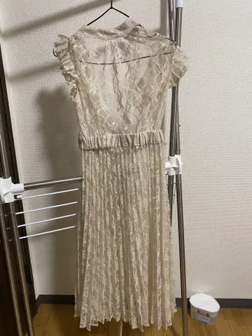 레이스 슬리브리스 롱 원피스 베이지