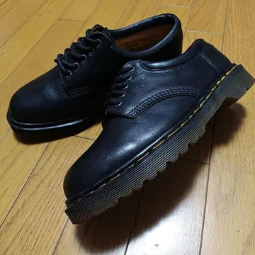 Dr.Martens 8053 5홀 잉글랜드제 UK8