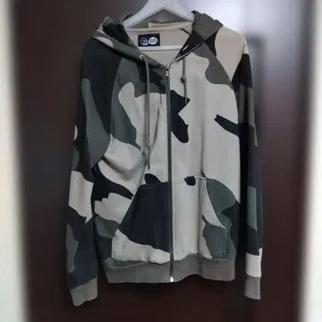 CHEAP MONDA! 카모 패턴 후드 부착 후드티 M 사이즈