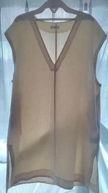 studio CLIP 슬리브리스 원피스 베이지