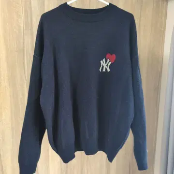 MLB 하트 로고 재규어 니트 뉴욕 양키스 스웨터 PUBLUX