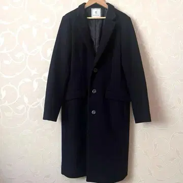 새상품급 로페피크닉 네이비 컬러 체스터 코트 3개 버튼