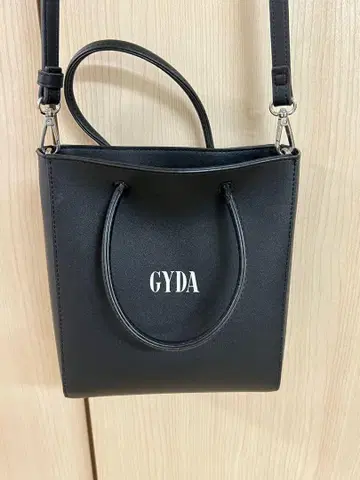 gyda 제이더 숄더백 토트백