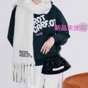 미사용 새상품 시어터 프로덕츠 머플러 화이트