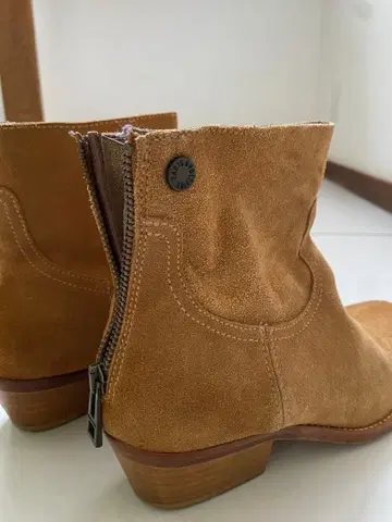 자딕앤볼테르 스웨이드 숏부츠 카멜 37