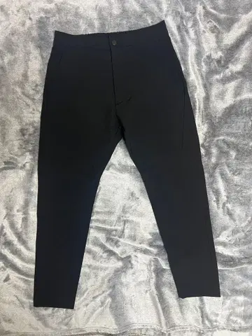 GOSTAR DE FUGA 테이퍼드 슬랙스 팬츠