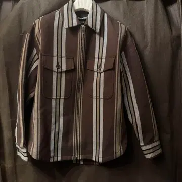 미사용 새상품 JACQUEMUS LE PAPIER 자켓 사이즈 46