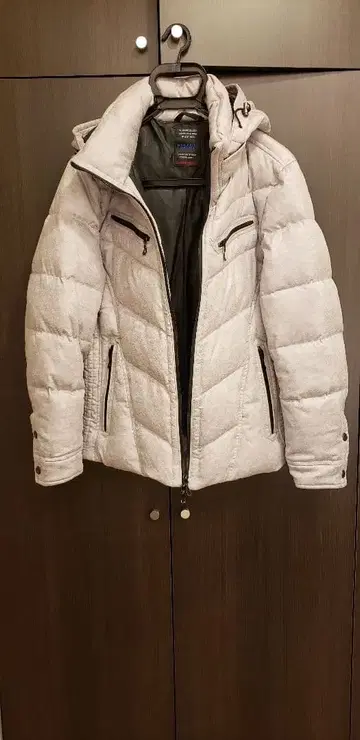그레이 퀼팅 다운 자켓