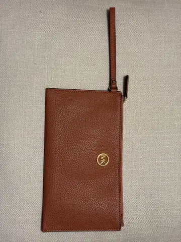 MICHAEL KORS 클러치백