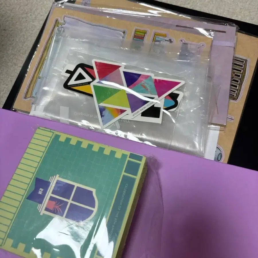 Bangtan random (various official & unofficial goods)