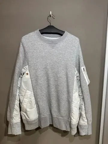 고품질 사카이 sacai 맨투맨 MA-1 도킹 그레이