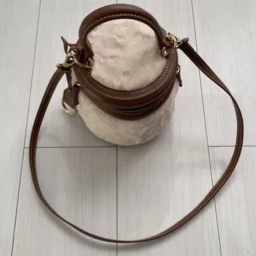 ZARA 원형 숄더백 브라운 퍼백