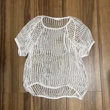 화이트 메쉬 T