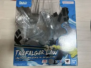 트라팔가 로 피규어