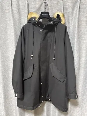 매킨토시 x 뷰티&유스 다운