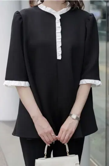 HUITbouquet 유이 부케 프릴 스탠드 카라 본딩 상의