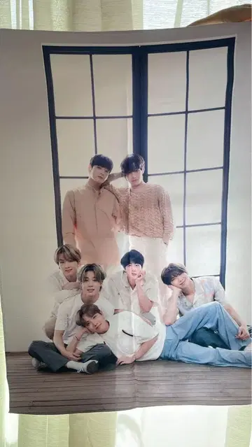 BTS 벽걸이