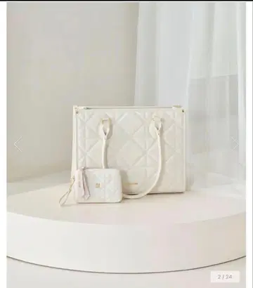 Rose Muse 로제뮤즈 quilting tote M 아이보리