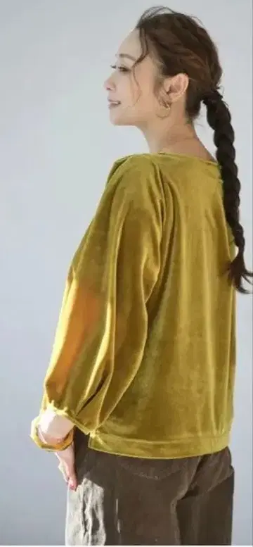 크로스&크로스 벨루어 보트넥 택 슬리브 블라우스