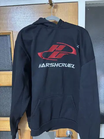 HARSH AND CRUEL 자수 후드티