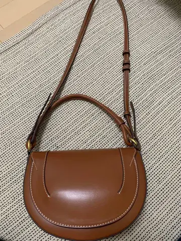 브라운 가죽 숄더백