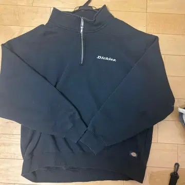 Dickies 블랙 하프 지퍼