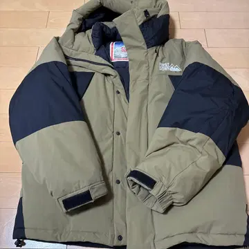 퍼스트 다운 다운 자켓 카키