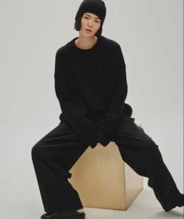 todayful Roundhem Linen Knit 블랙 미사용 새상품