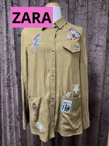 ZARA 카키 밀리터리 셔츠 와펜 부착