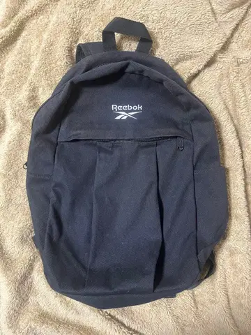 Reebok 블랙 백팩