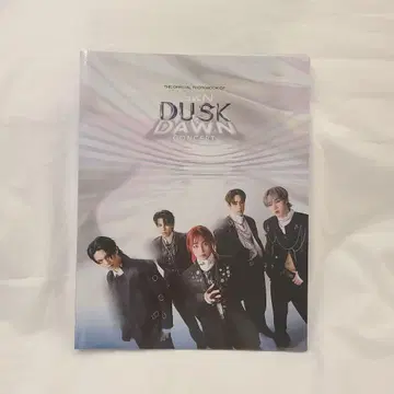 PHOTOBOOK OF LYKN DUSK &DAWN CONCERT