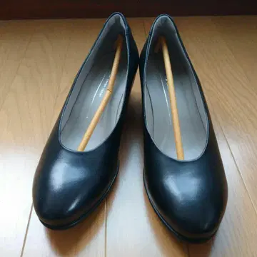 새상품급 에코 ecco 펌프스 24.5cm 블랙 취업활동 관혼상제