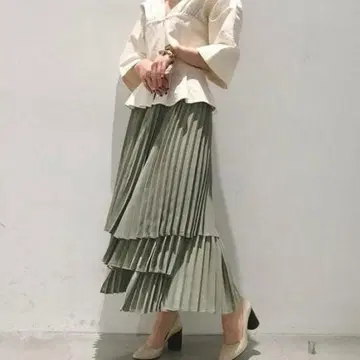 CLANE 쓰리 레이어 플리츠 스커트