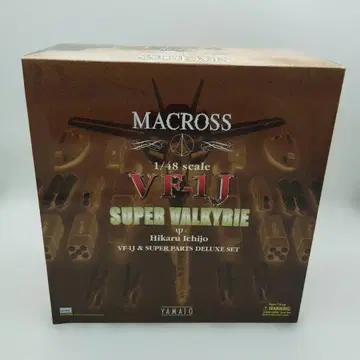 MACROSS VF-1J SUPER VALKYRIE 1/48