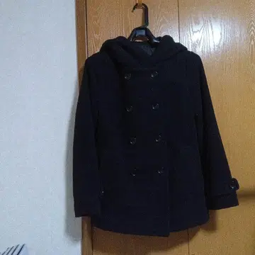 블랙 후드 부착 더블 브레스트 피 코트