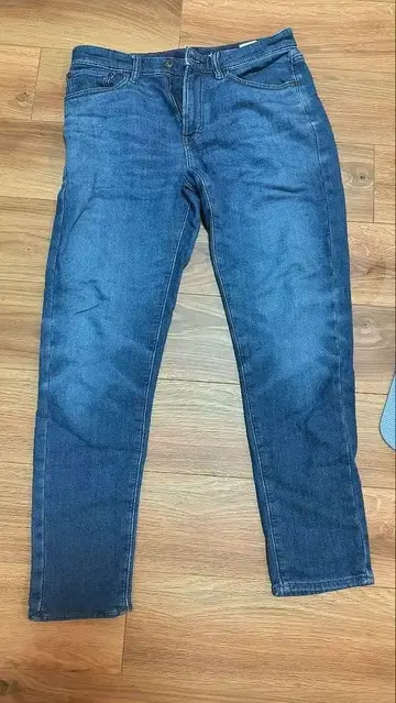 [ 새상품급 ] 유니클로 ( UNIQLO ) EZY 청바지 M 사이즈