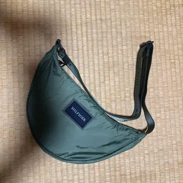 [ TOMMY HILFIGER ] 크로스 바디 백