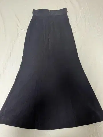 러그나문 다크 네이비 머메이드 플레어 스커트 벨트 포함