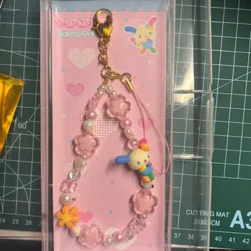 [ 미개봉 새상품 ] 산리오 우사하나 스마트폰 스트랩 비즈 스트랩