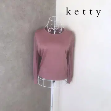 케티 1회 착용 티셔츠