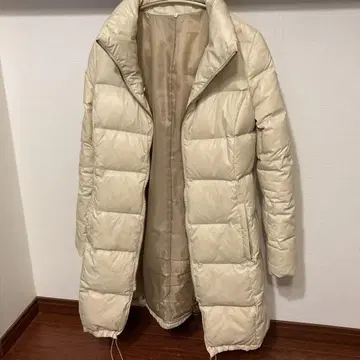 베이지 다운 코트 GALLARDA GALANTE