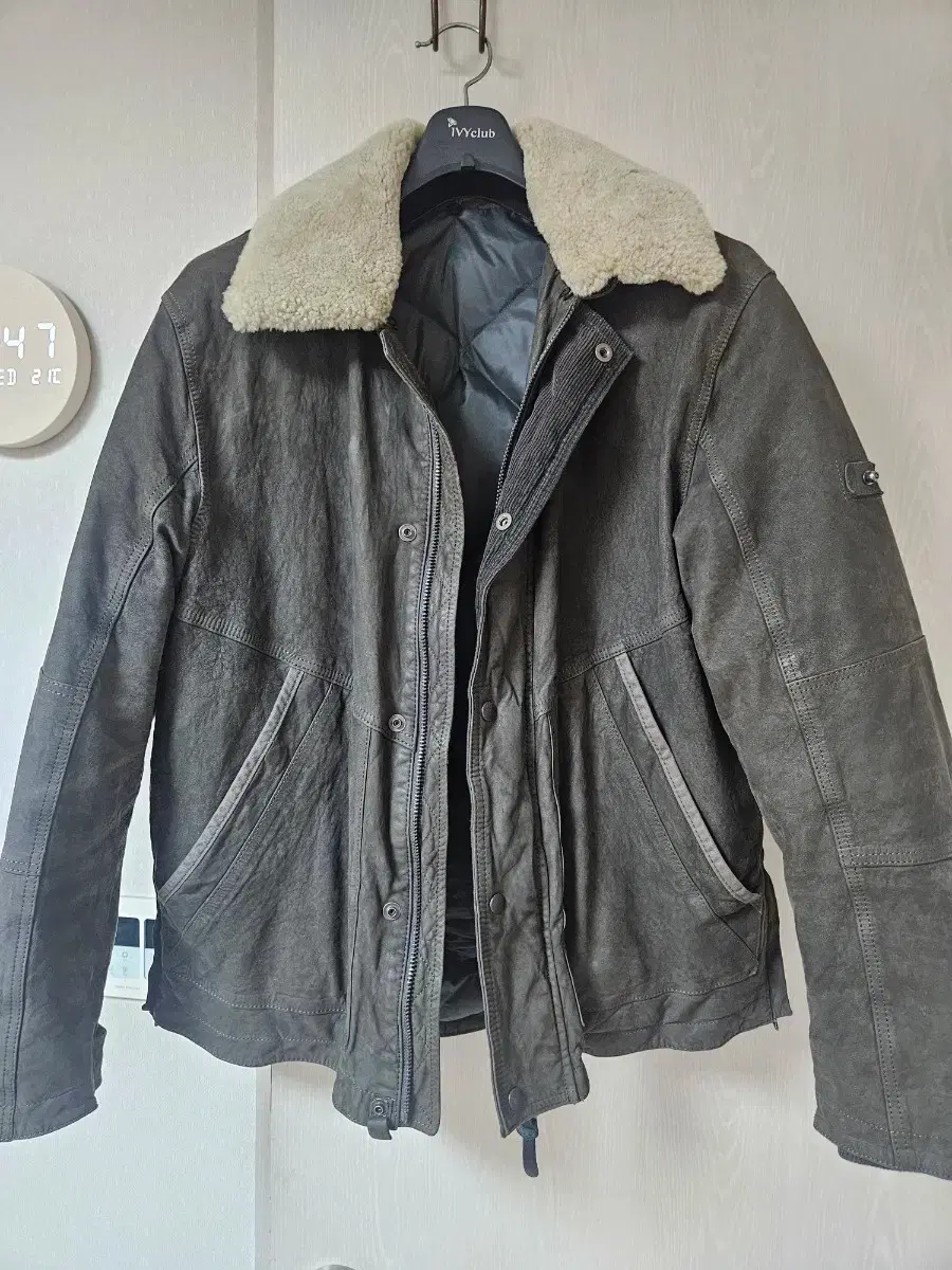 Series Lambskin (Leather) Lafayette 100