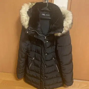 ZARA 블랙 다운 자켓 퍼 달린 후드 XL