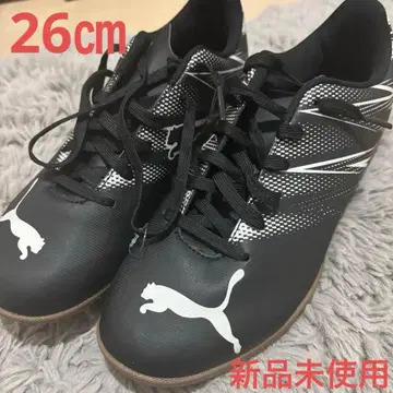 26cm Puma 축구화 UK7 블랙/화이트