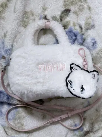FURFUR 거울 포함 에코 퍼 스퀘어 보스턴 백 WHT 고양이
