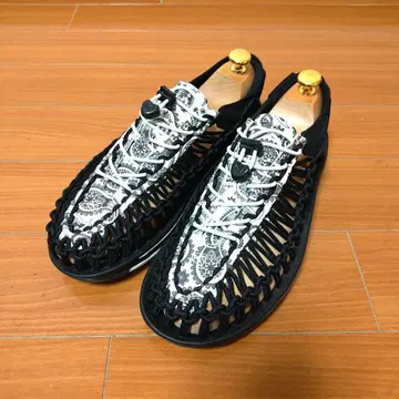 KEEN UNEEK 페이즐리 무늬 28.0cm