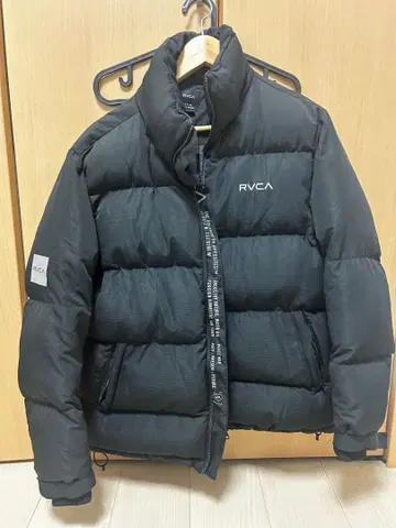 RVCA 다운 자켓 가격 인하 있음
